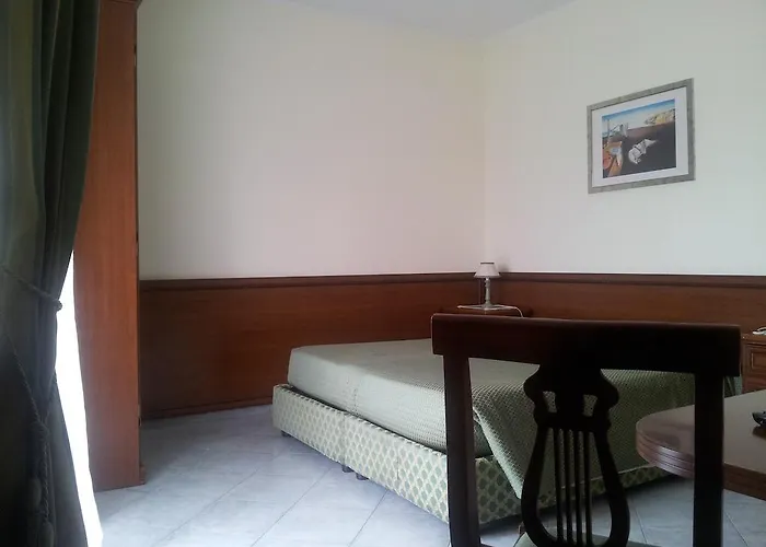 Hotel Octavia 3*