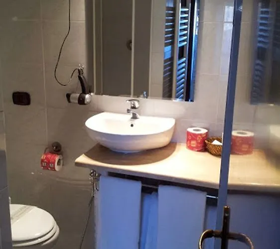 Hotel Octavia 3*