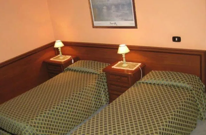 Octavia Hotel